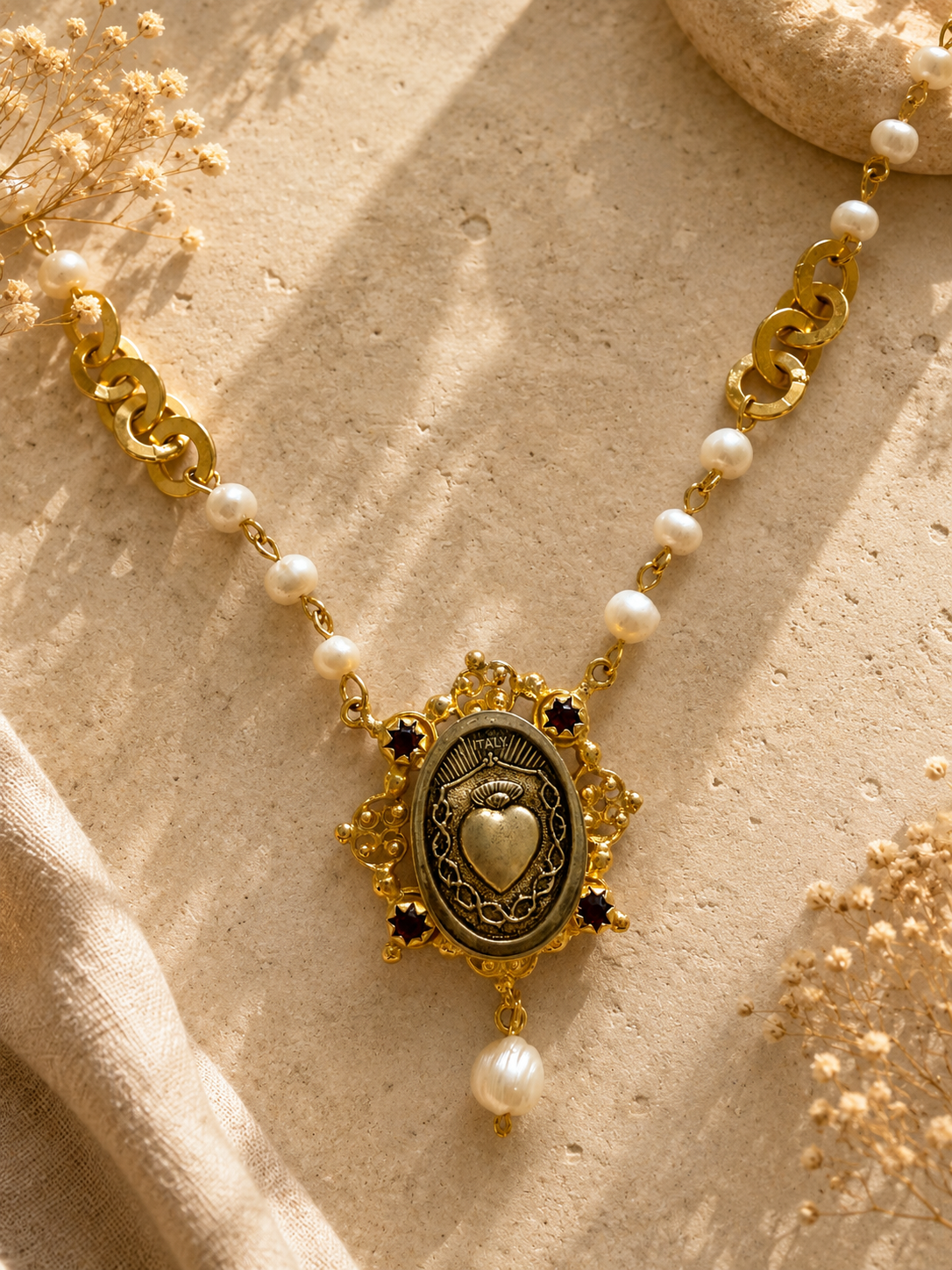 Collar Sagrado Corazon