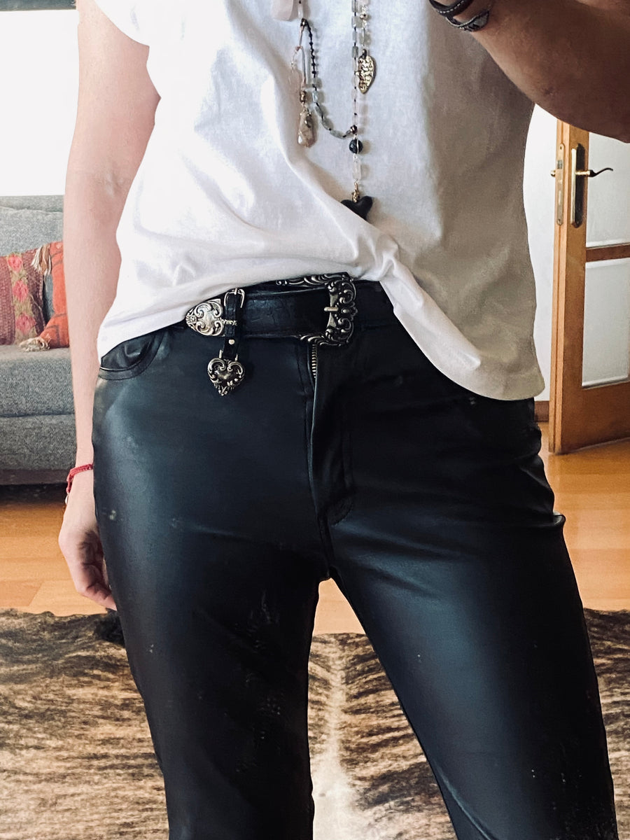 Anthoni Crown Ledergürtel, Femininer Gürtel aus innovativem Leder in Anthoni Crown Ledergürtel, Femininer Gürtel aus innovativem Leder in