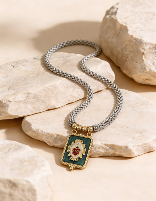 COLLAR MEDALLA SAGRADO CORAZÓN TURQUESA