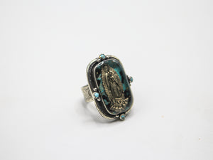 Anillo rectangular de la virgen