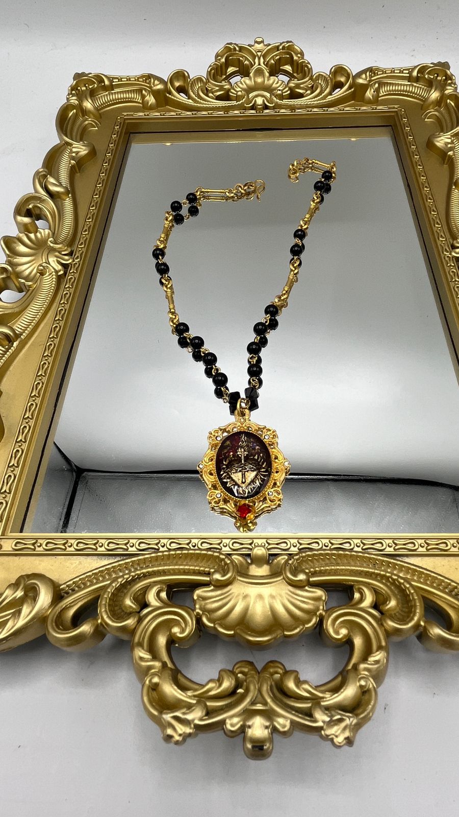 Collar Sagrado corazon