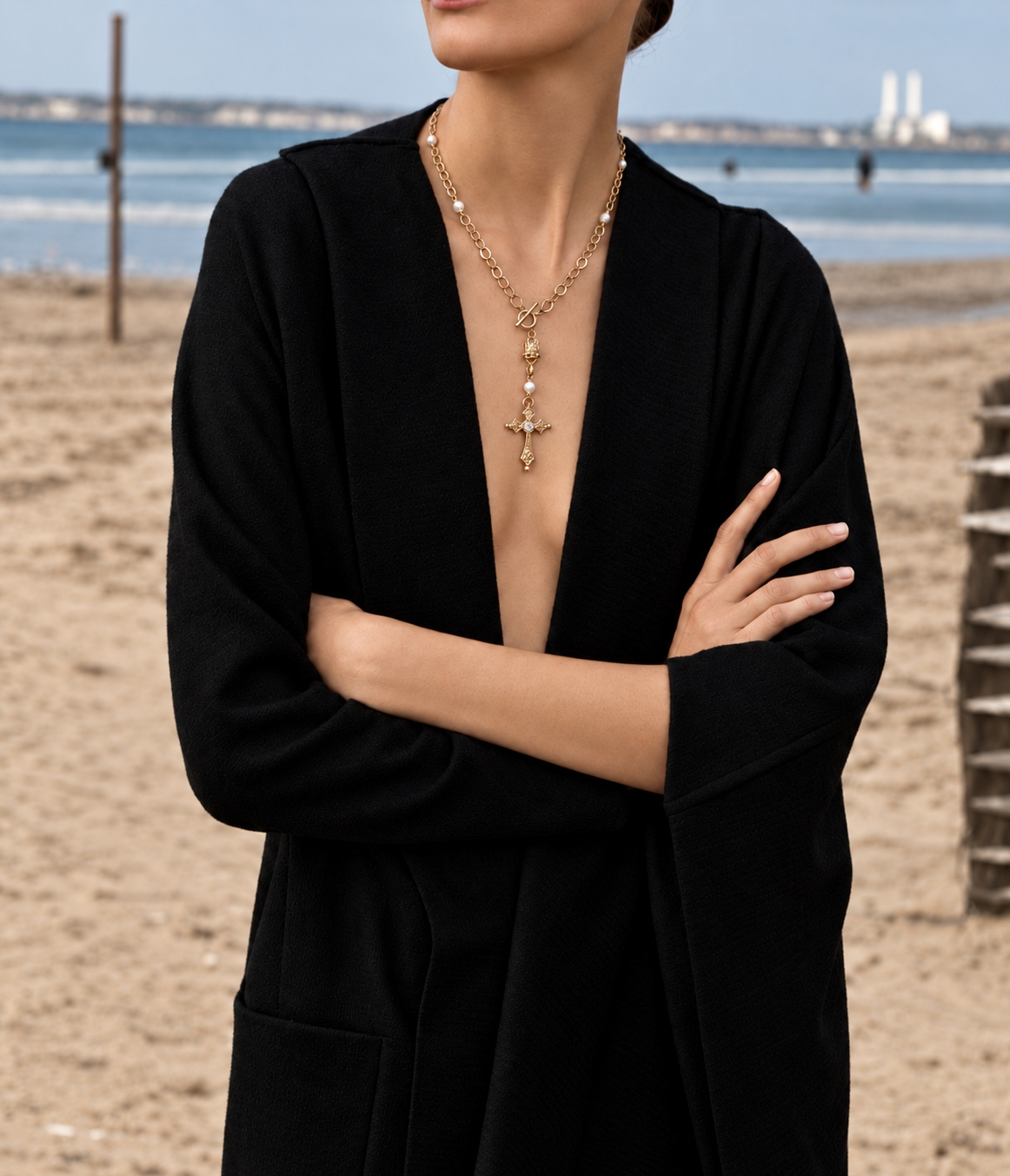 Collar cruz y cristales