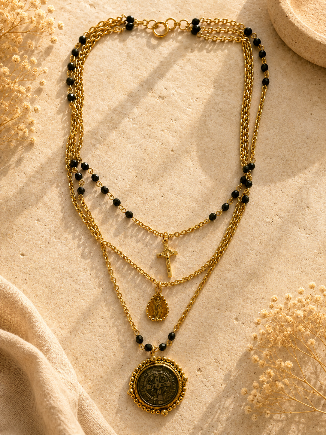 Collar triple San Benito, Virgen y Cruz
