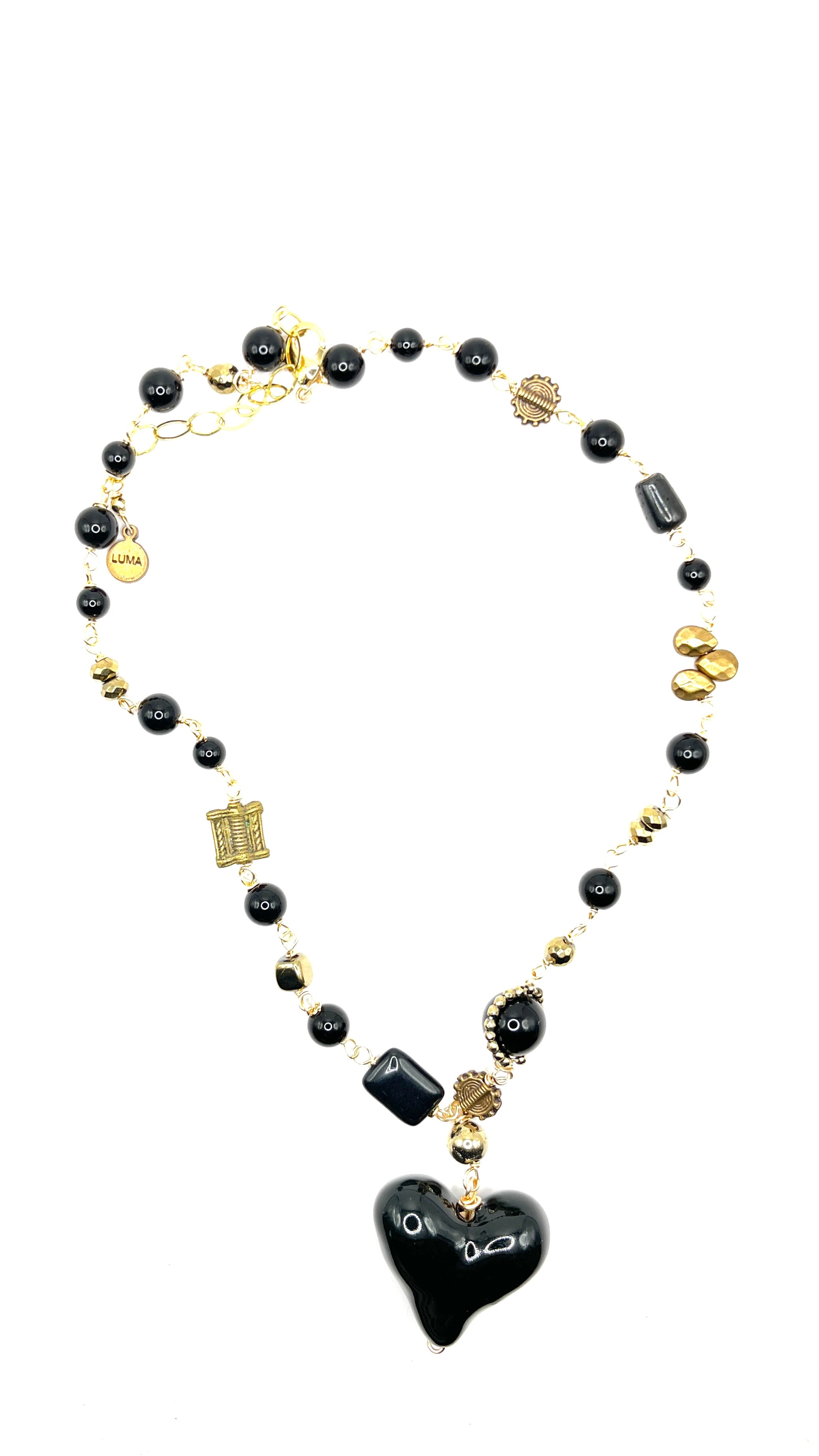 Collar negro ónix y corazón