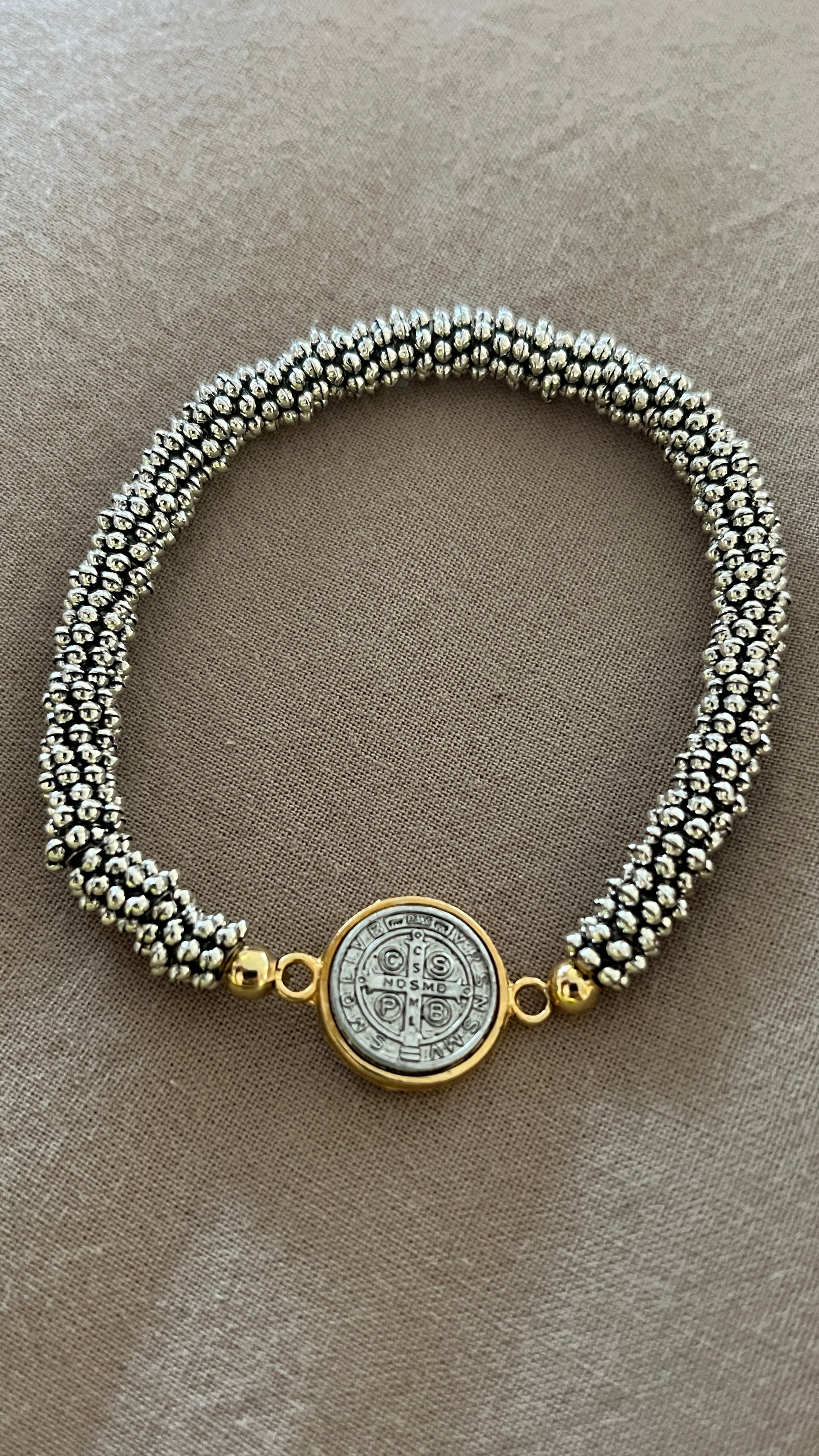 Pulsera San Benito plateada