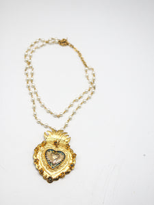 Collar sagrado corazón