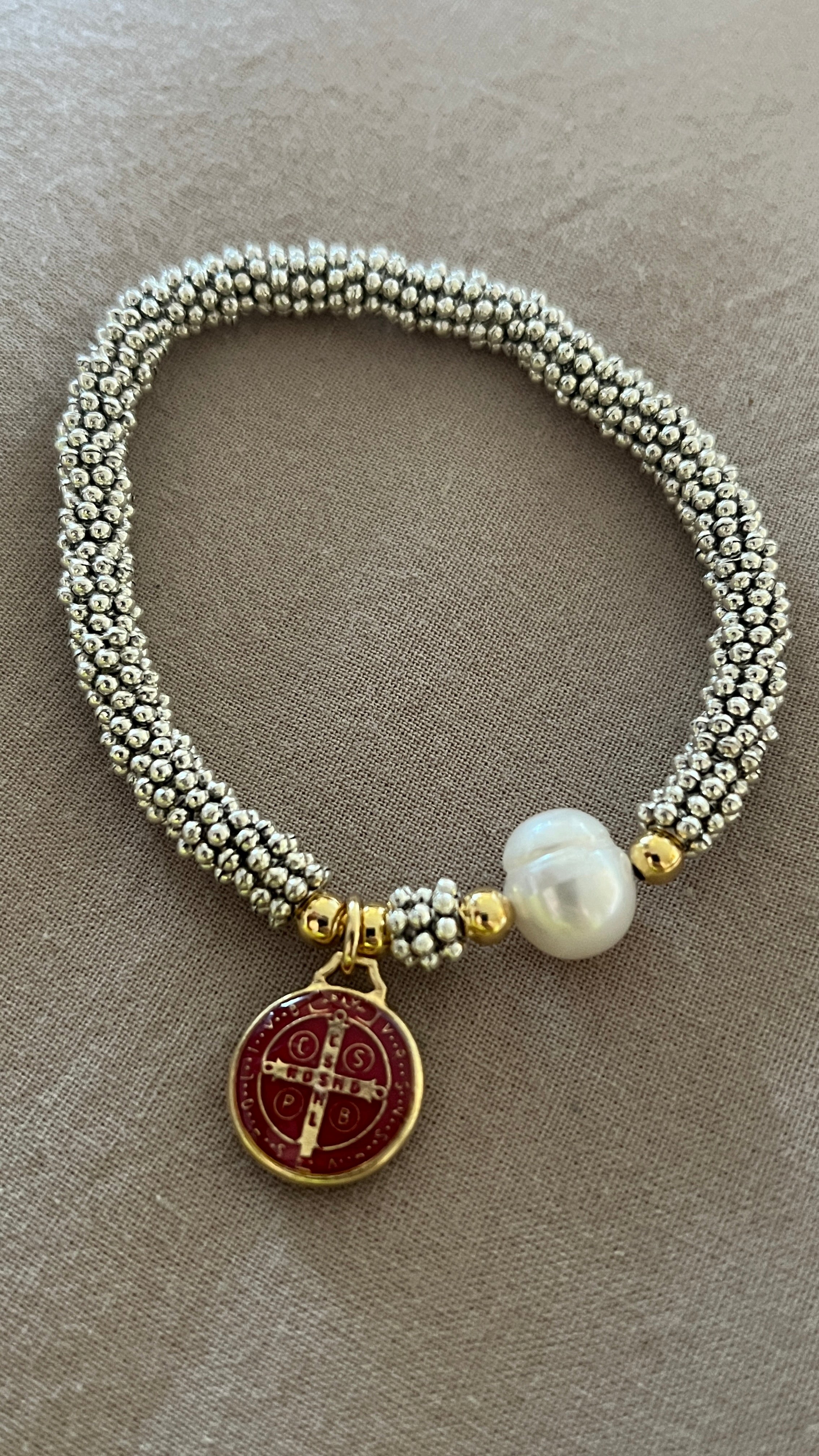 Pulsera San Benito roja