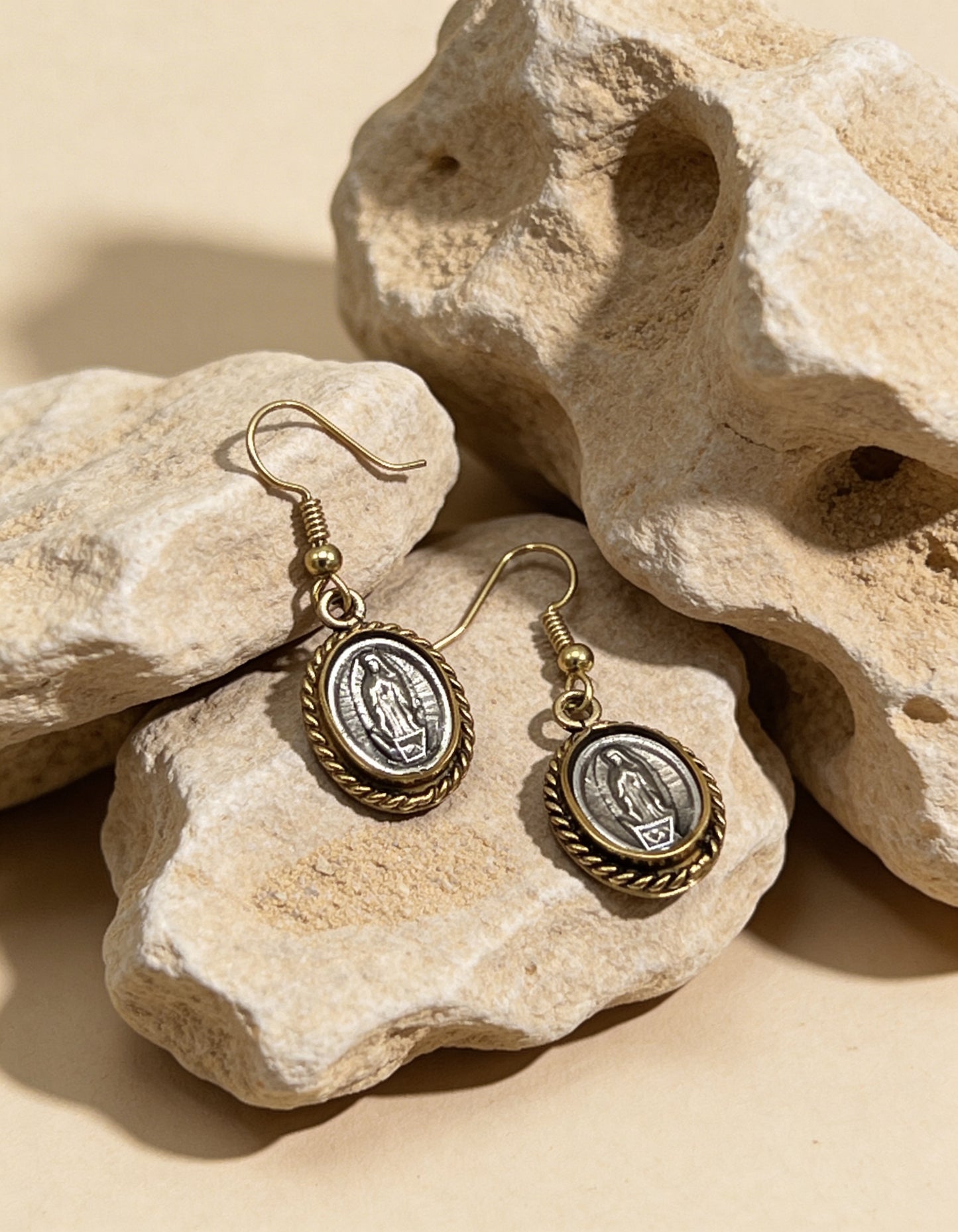 AROS VIRGEN BRONCE Y ALPACA