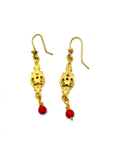 Aros pequeños de diseño medieval